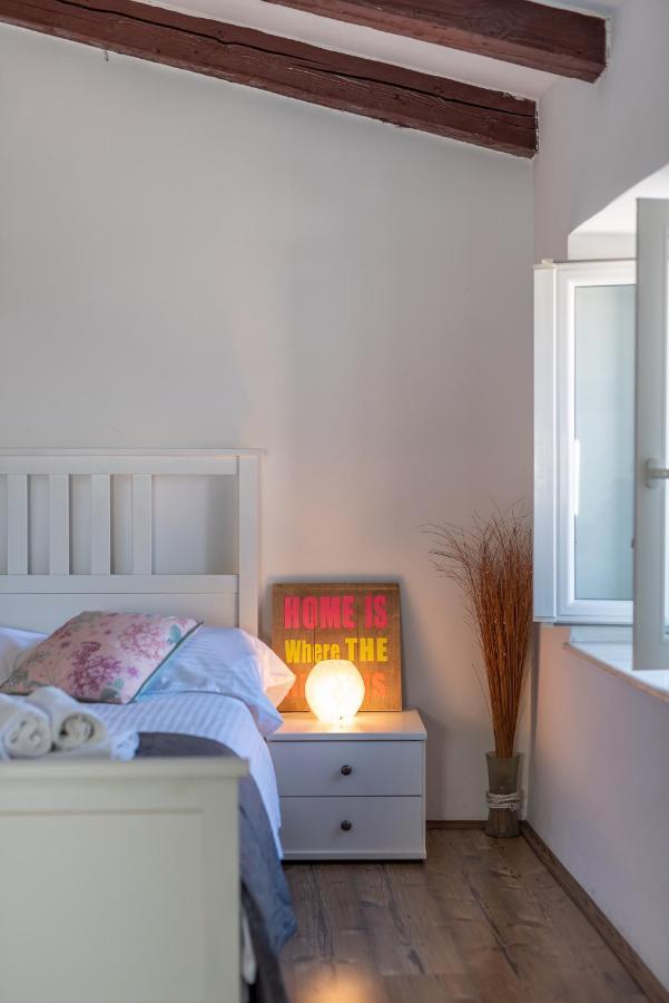 Apartment Ana Τρογκίρ Εξωτερικό φωτογραφία