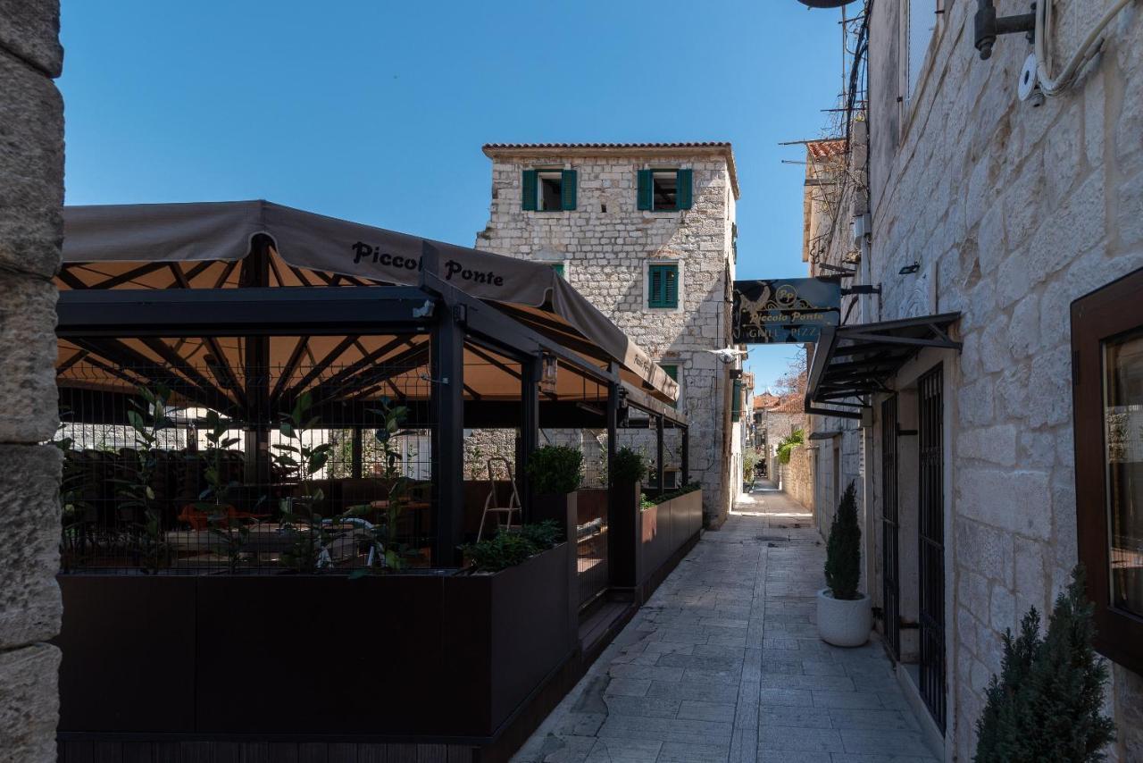 Apartment Ana Τρογκίρ Εξωτερικό φωτογραφία