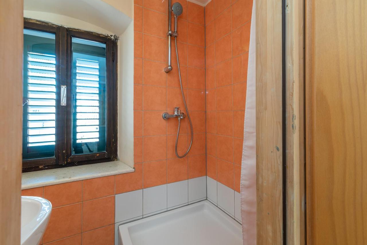 Apartment Ana Τρογκίρ Εξωτερικό φωτογραφία