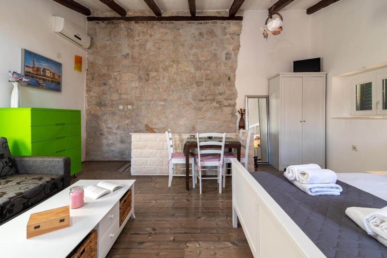 Apartment Ana Τρογκίρ Εξωτερικό φωτογραφία