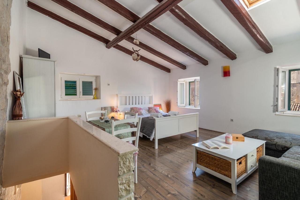 Apartment Ana Τρογκίρ Εξωτερικό φωτογραφία